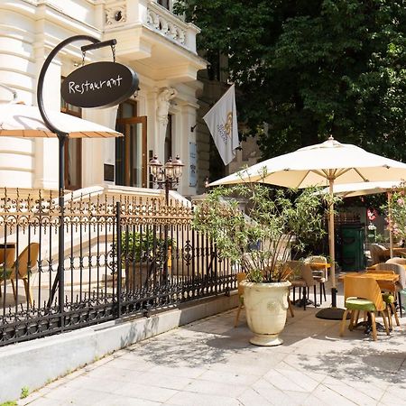 Metropole Apartments Royal Residence Bucarest Esterno foto