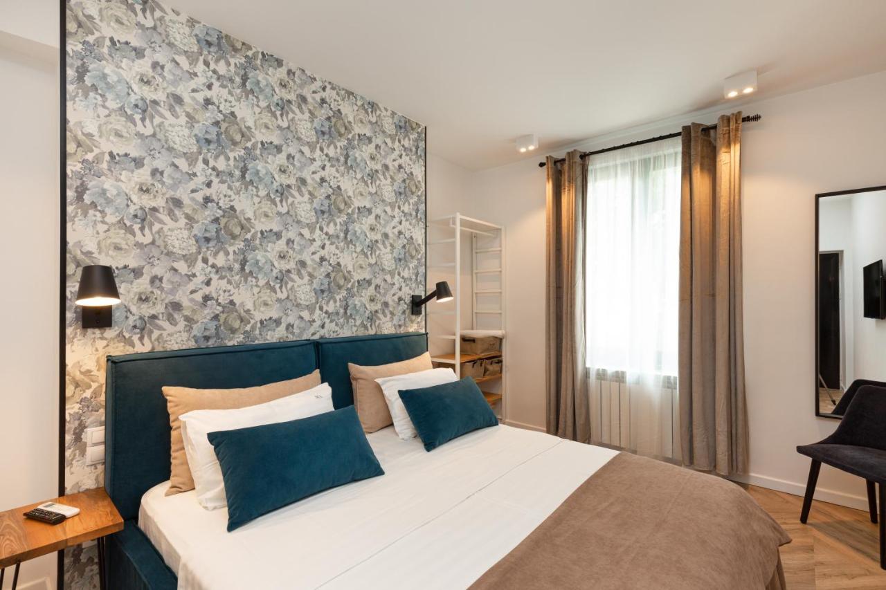 Metropole Apartments Royal Residence Bucarest Esterno foto