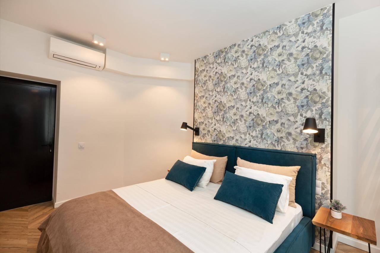 Metropole Apartments Royal Residence Bucarest Esterno foto