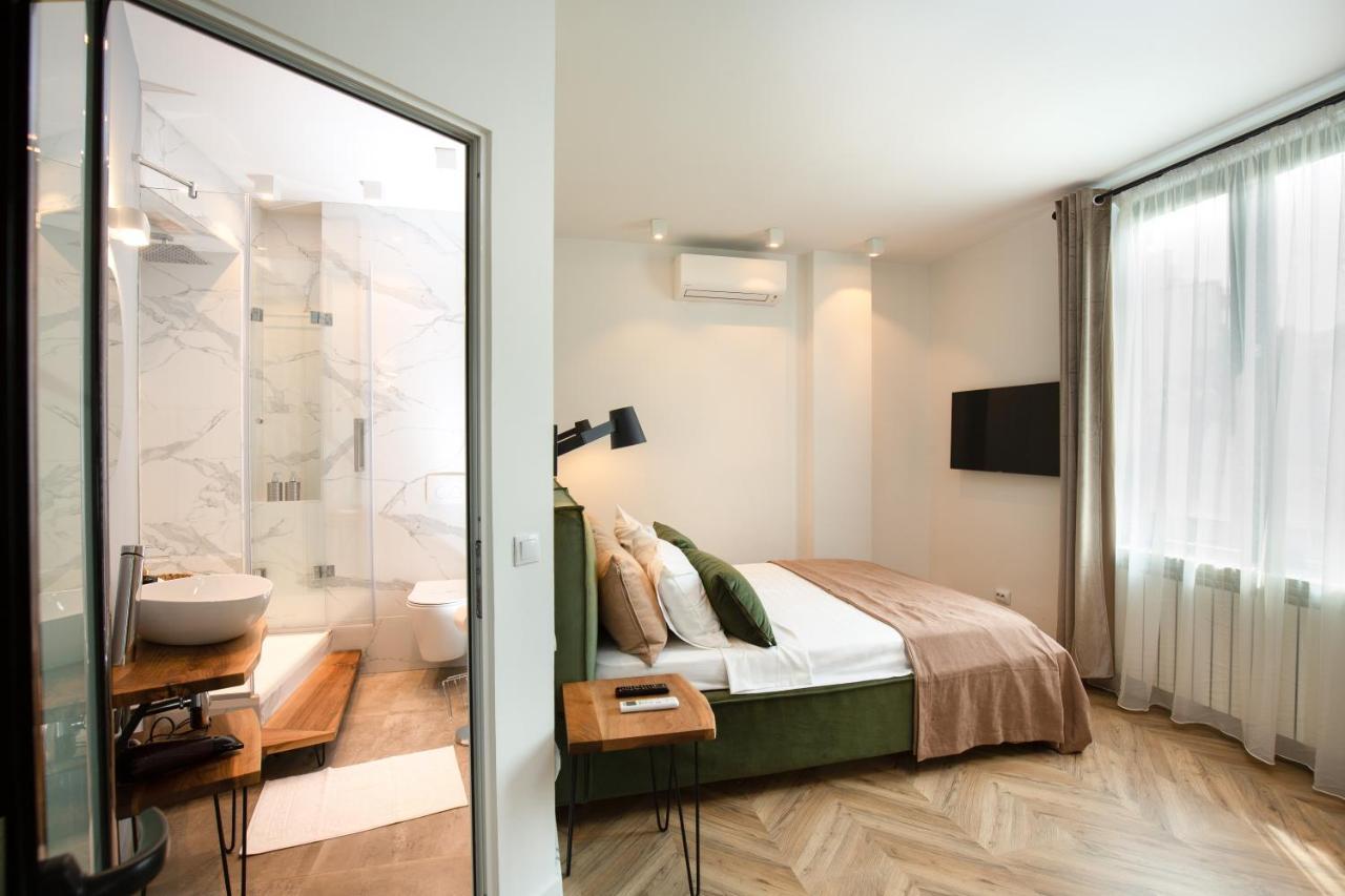 Metropole Apartments Royal Residence Bucarest Esterno foto