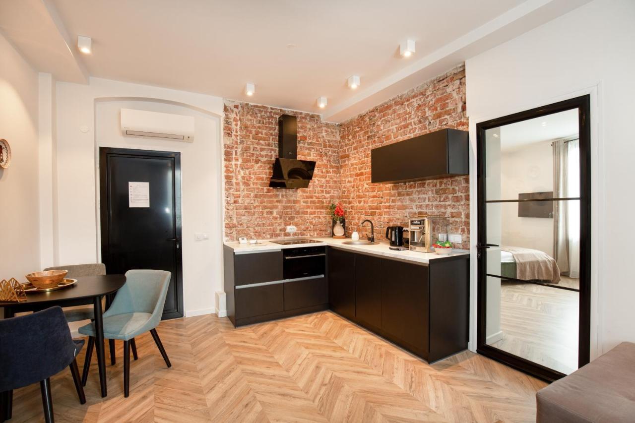 Metropole Apartments Royal Residence Bucarest Esterno foto