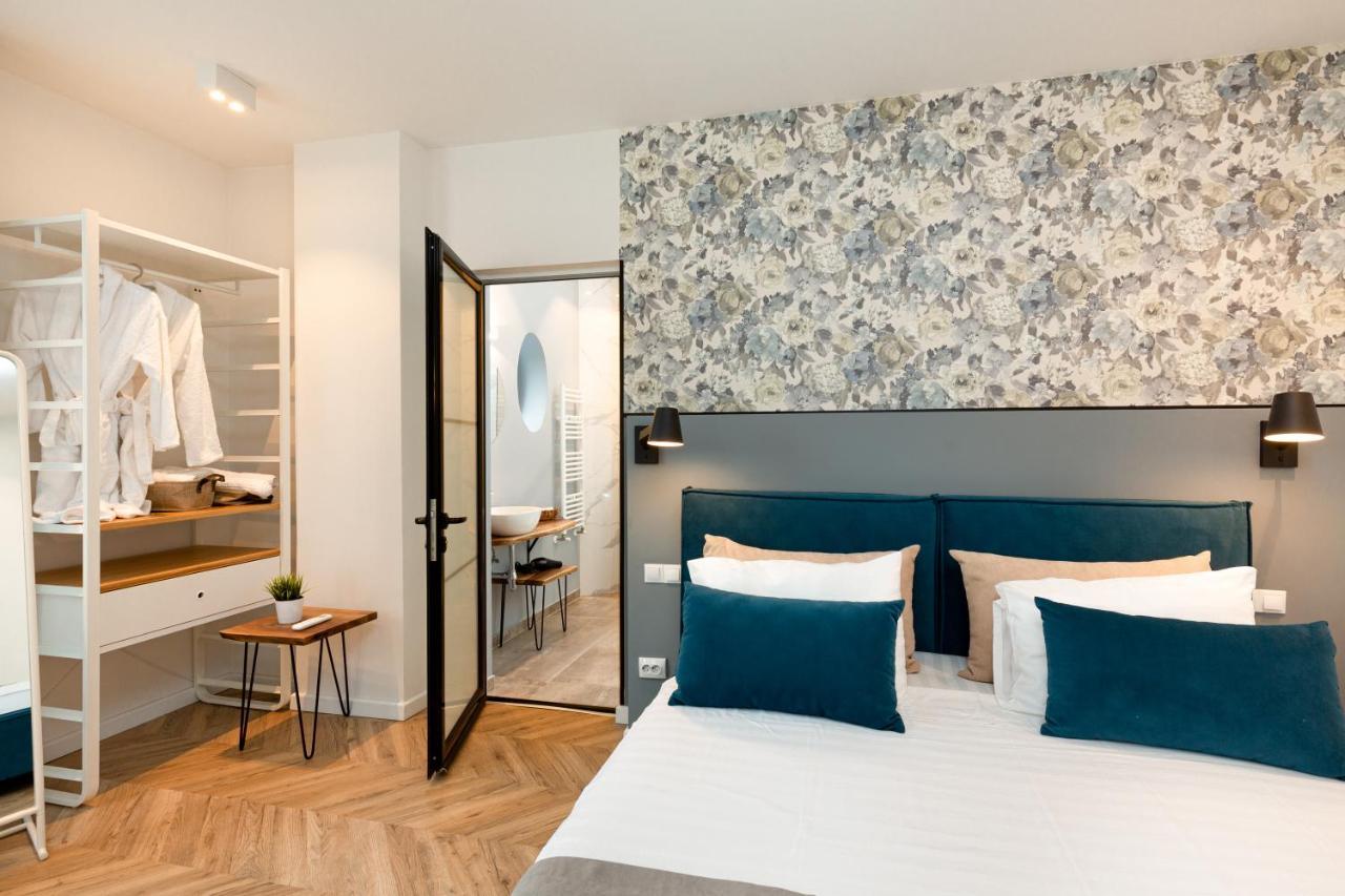 Metropole Apartments Royal Residence Bucarest Esterno foto