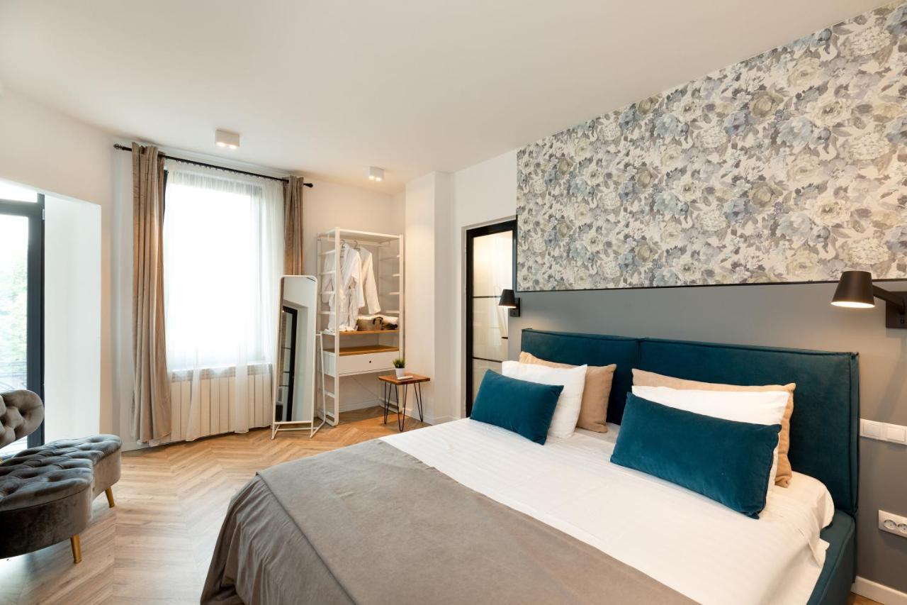 Metropole Apartments Royal Residence Bucarest Esterno foto
