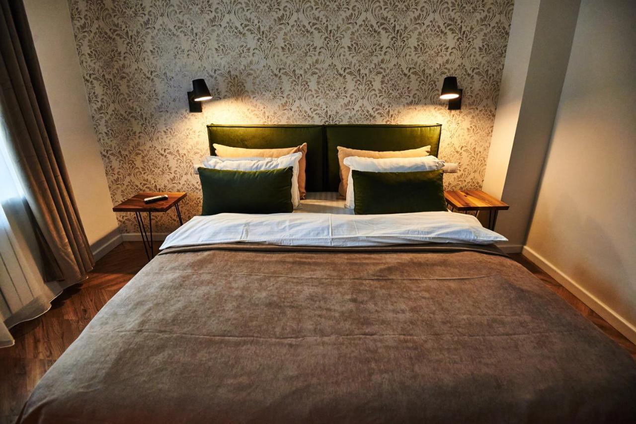 Metropole Apartments Royal Residence Bucarest Esterno foto
