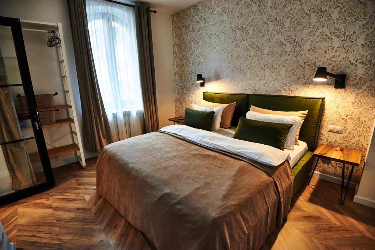 Metropole Apartments Royal Residence Bucarest Esterno foto